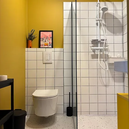 Yellow Lotus グダニスク