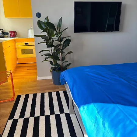 Apartment Yellow Lotus *