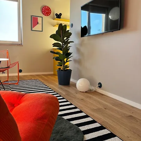 Yellow Lotus アパート グダニスク